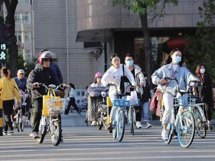 绿色出行 共同呵护生态环境